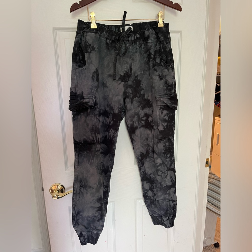 Almost Famous Black Tie-Dye Cargo jogger Pants